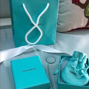 2 Tiffany and co bags and boxes